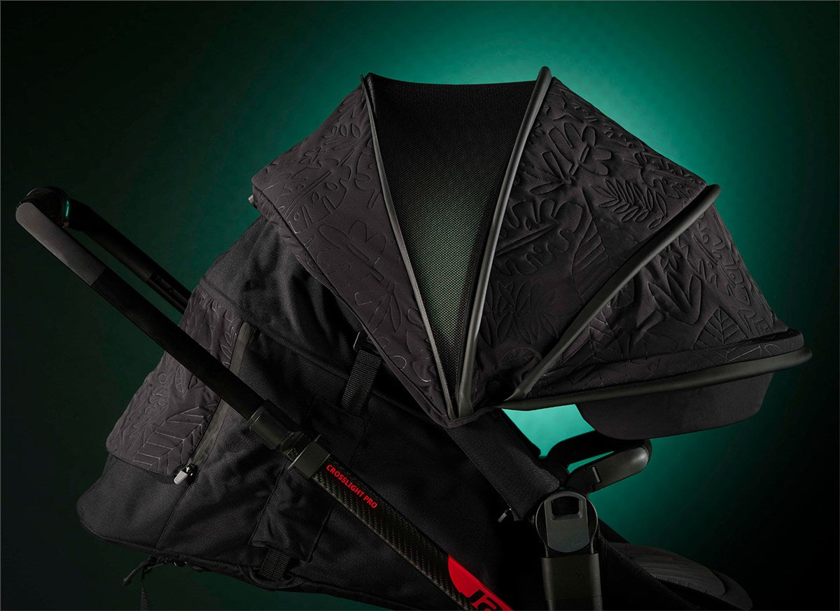 Jané Crosslight Pro Carbon 3in1 Travel System with Lie-Flat Kombibaby Car Seat