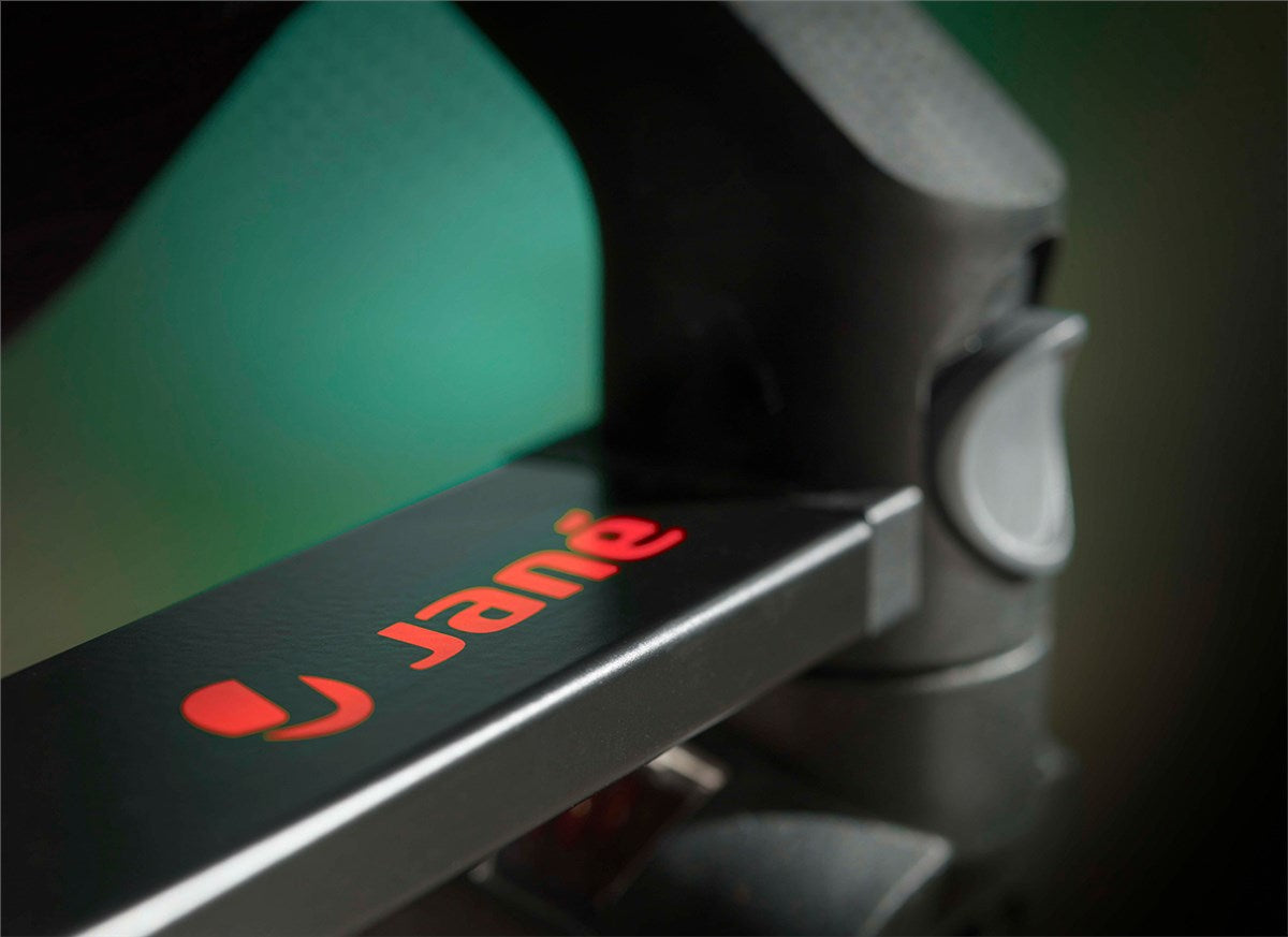 Jané Crosslight Pro Carbon 3in1 Travel System with Lie-Flat Kombibaby Car Seat