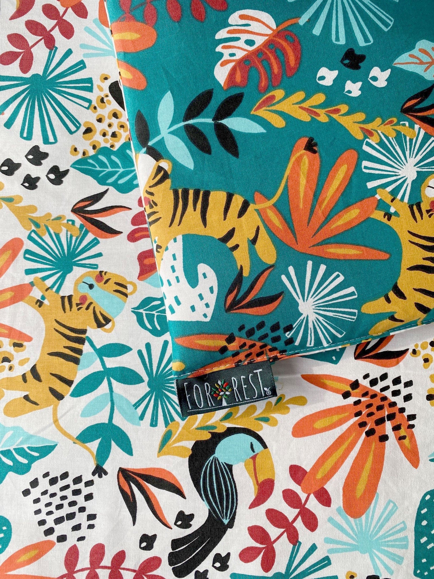 FORREST 3 Piece Reversible Cot Bed Set – Organic Cotton Baby Bedding - Rainforest